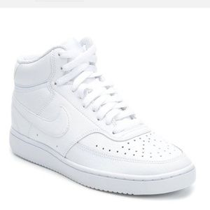 Nike Women’s Size 8